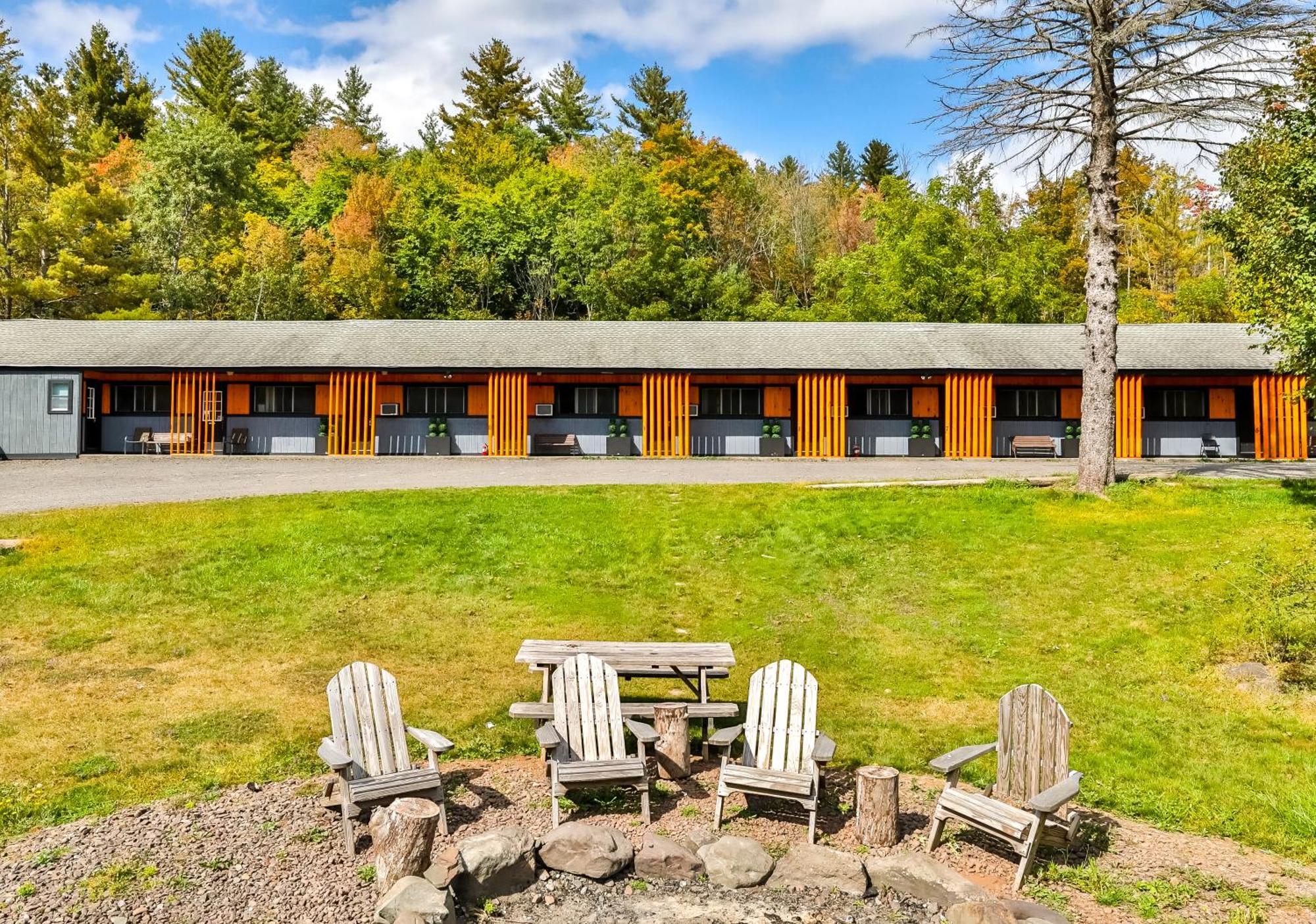 Matterhorns Hunter Lodge Экстерьер фото